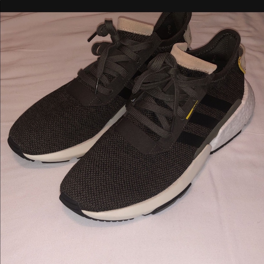 Men’s adidas size 11 1/2